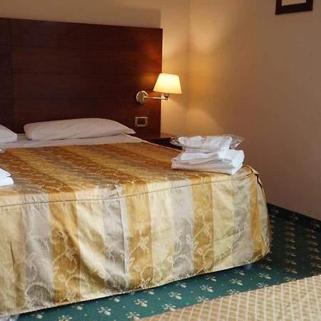 Hotel President Монтекатини Терме Екстериор снимка