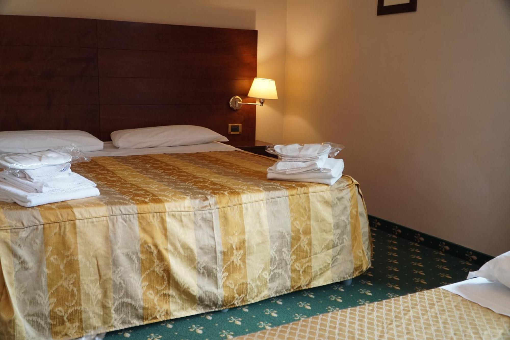 Hotel President Монтекатини Терме Екстериор снимка