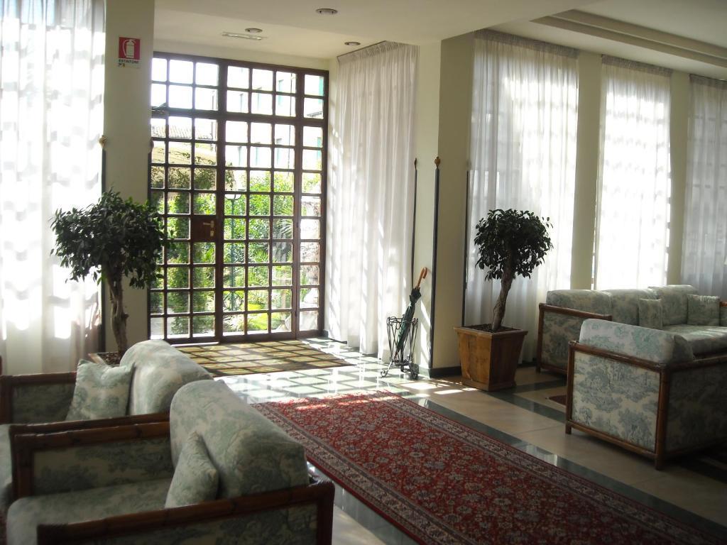 Hotel President Монтекатини Терме Екстериор снимка